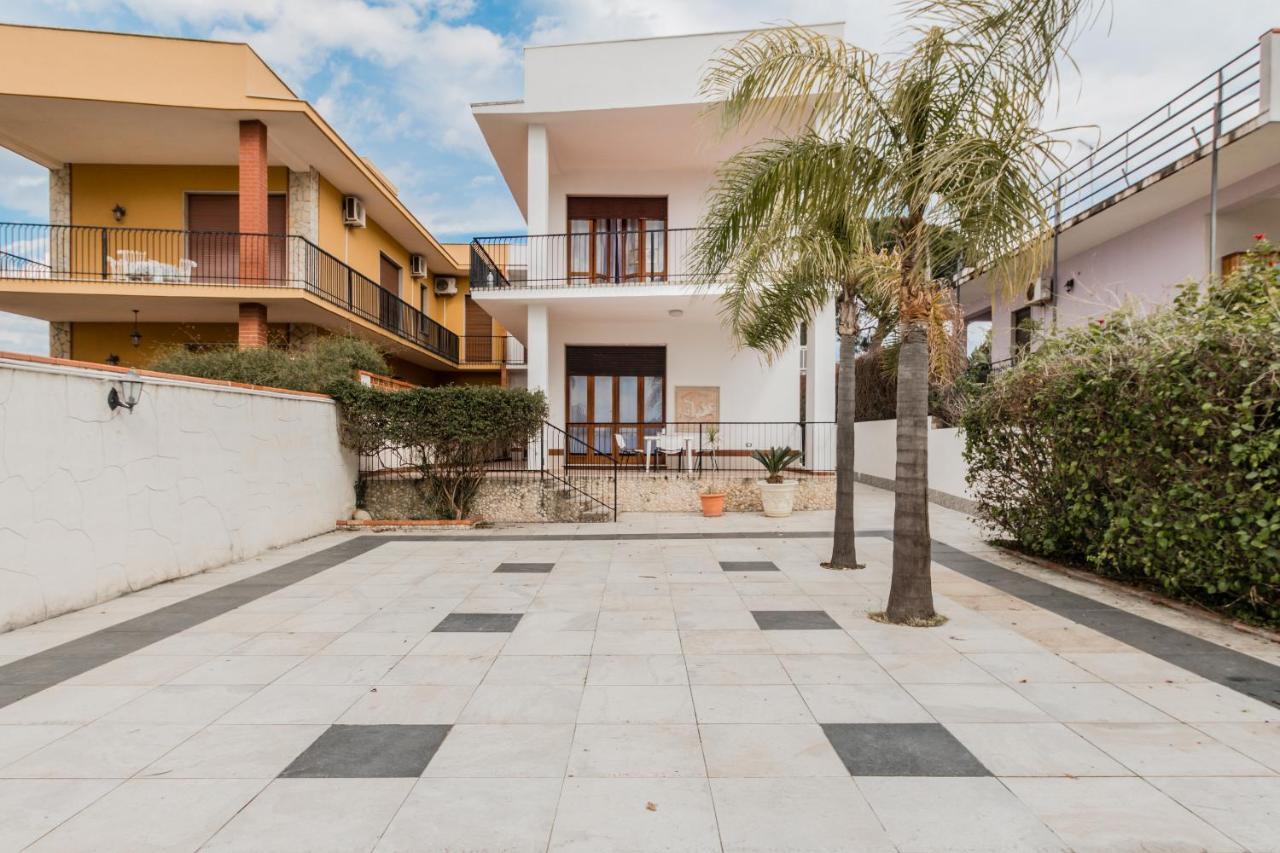 Terre Di Mare Near The Sandy Beach With Pool, Parking & Wifi Fontane Bianche Bagian luar foto