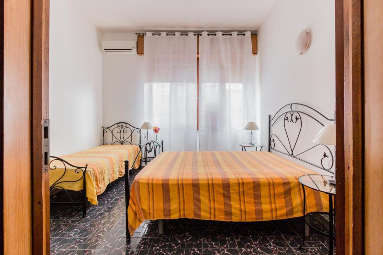 Terre Di Mare Near The Sandy Beach With Pool, Parking & Wifi Fontane Bianche Bagian luar foto