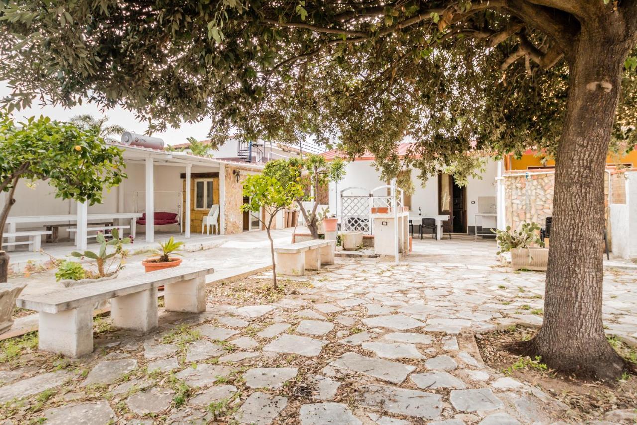 Terre Di Mare Near The Sandy Beach With Pool, Parking & Wifi Fontane Bianche Bagian luar foto