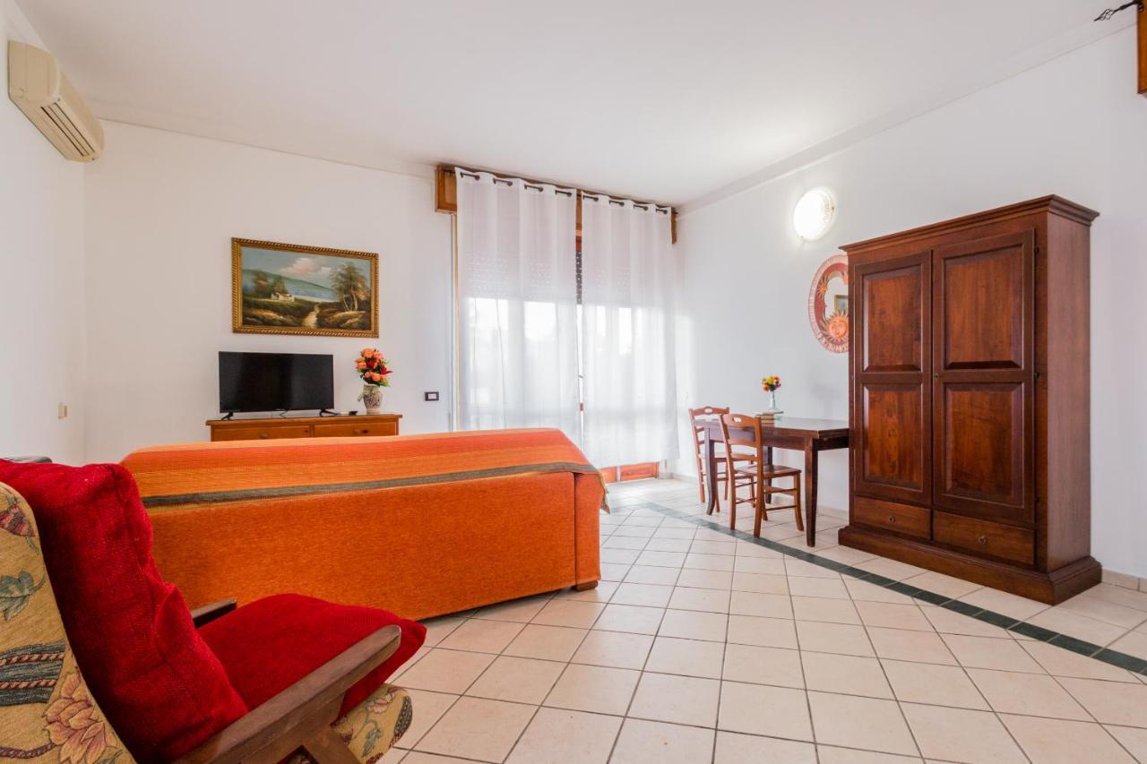 Terre Di Mare Near The Sandy Beach With Pool, Parking & Wifi Fontane Bianche Bagian luar foto