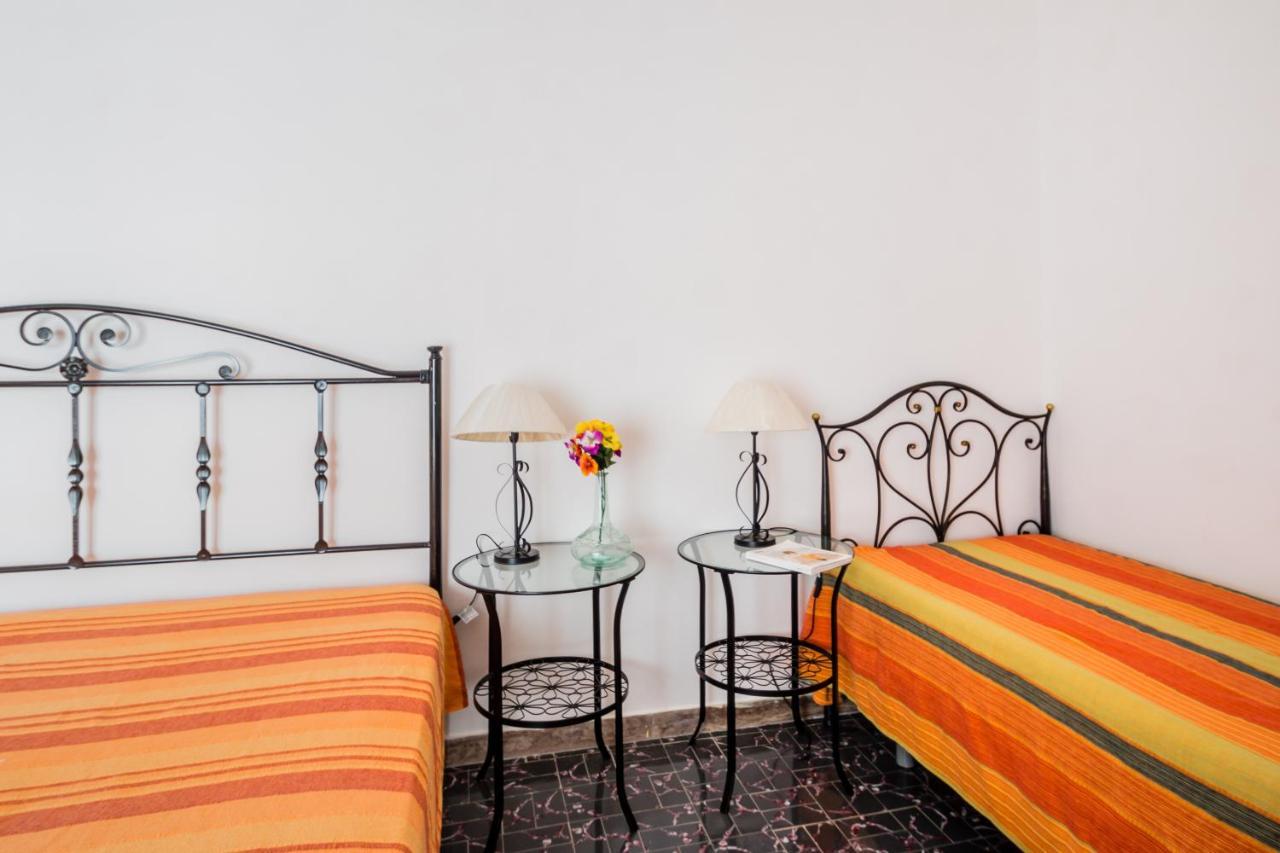 Terre Di Mare Near The Sandy Beach With Pool, Parking & Wifi Fontane Bianche Bagian luar foto